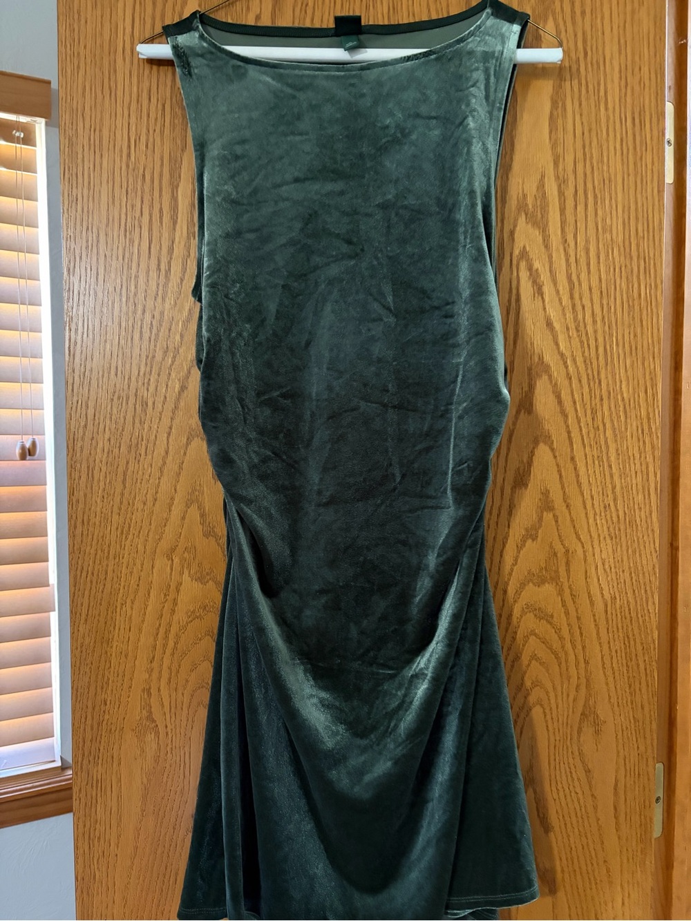 Sleeveless Velvet Green Cocktail Dress